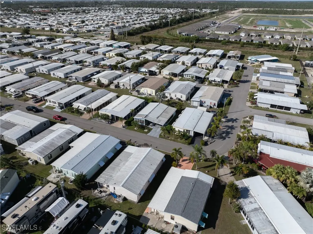 16045 Hibiscus Way North Fort Myers FL 33903