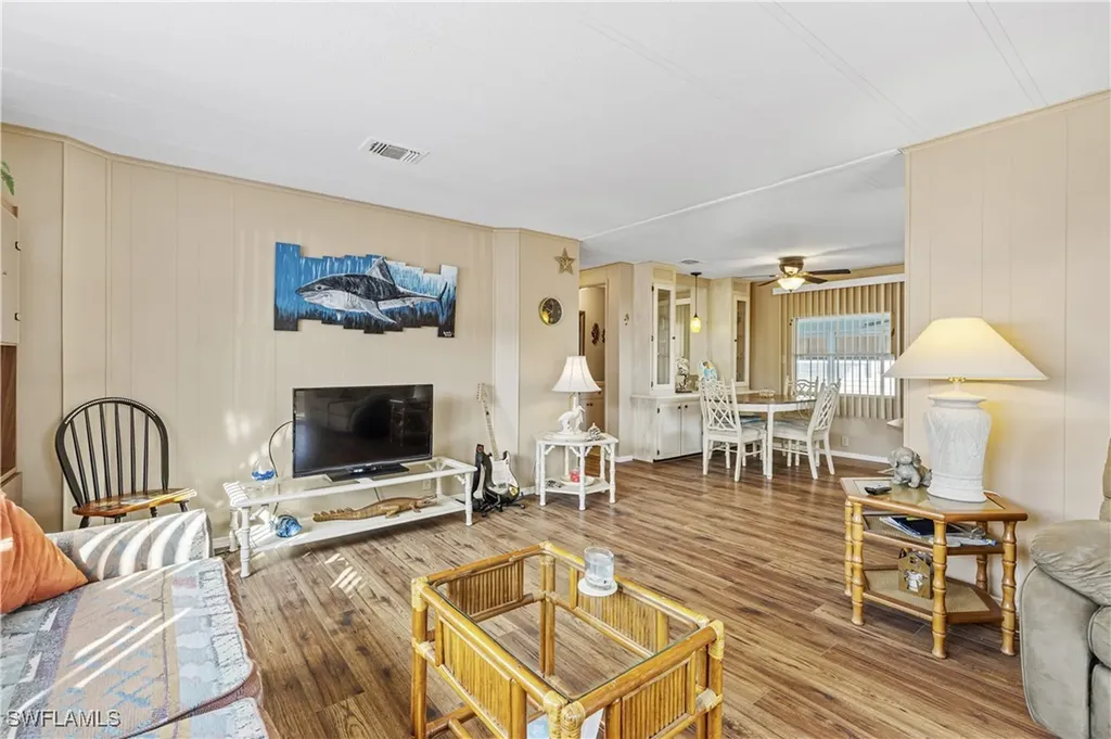 16045 Hibiscus Way North Fort Myers FL 33903