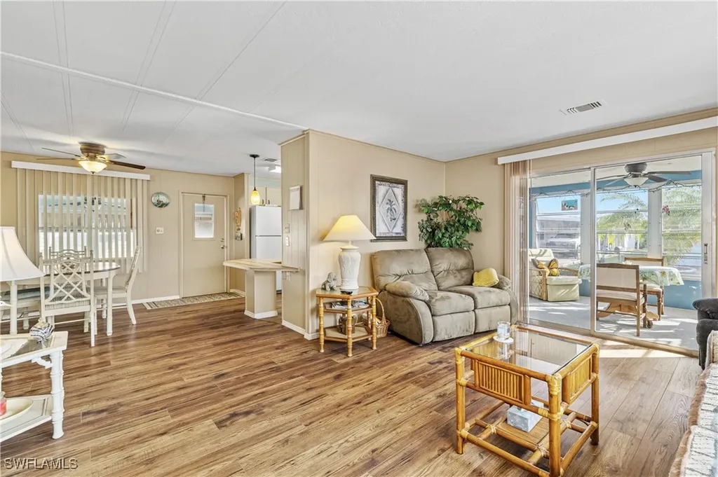 16045 Hibiscus Way North Fort Myers FL 33903