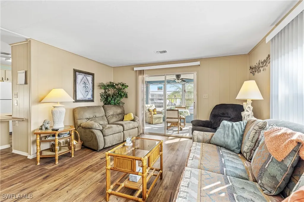 16045 Hibiscus Way North Fort Myers FL 33903