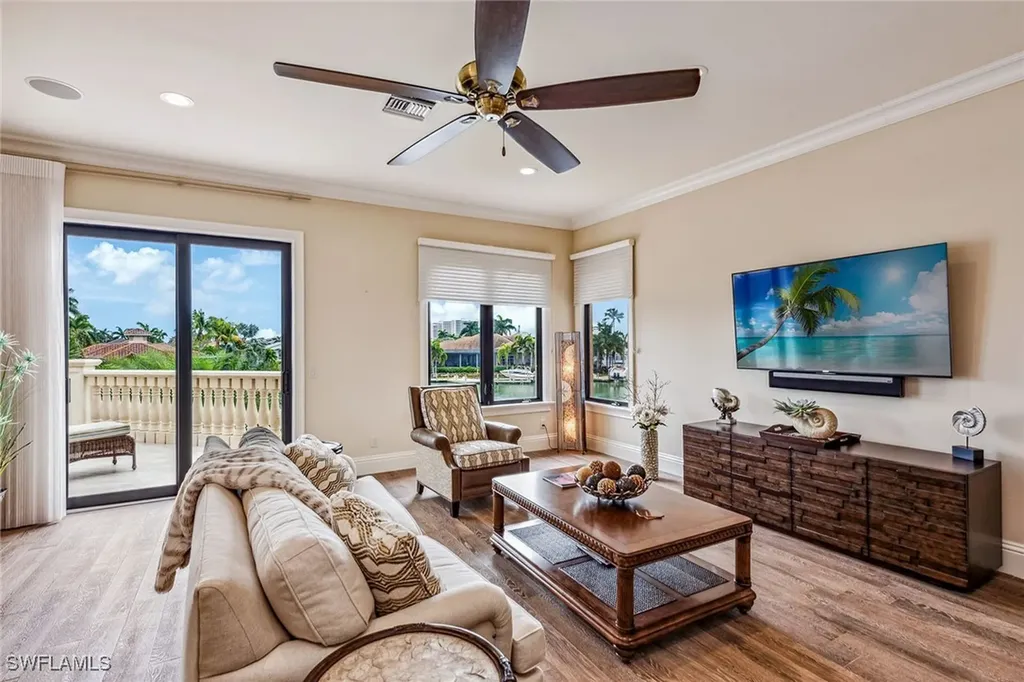 660 Kendall Drive Marco Island FL 34145