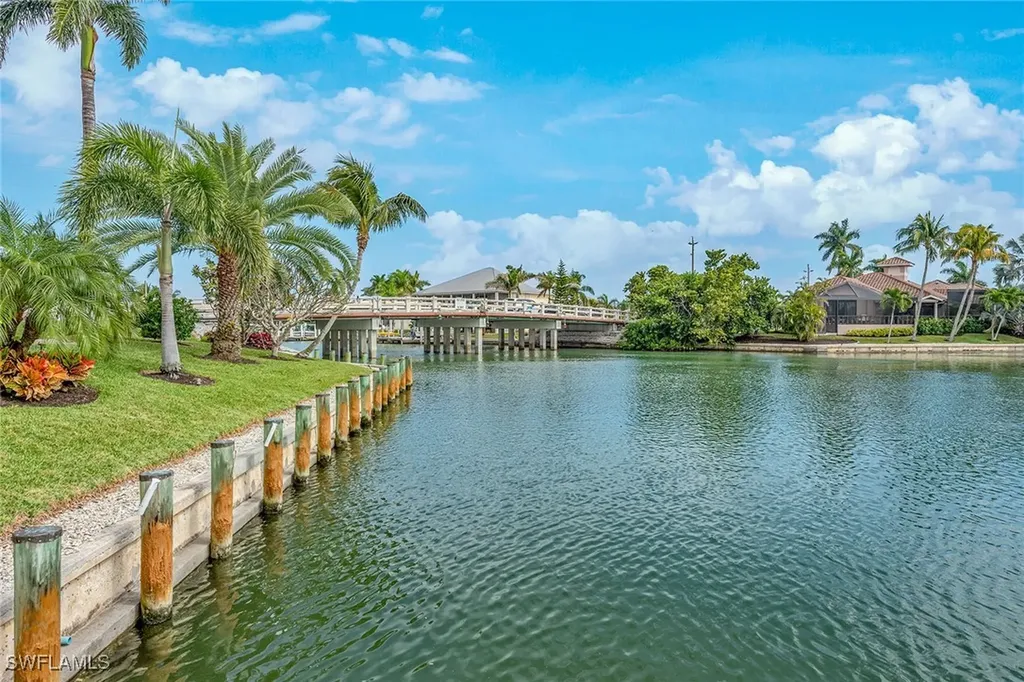 660 Kendall Drive Marco Island FL 34145