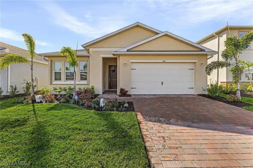 288 Spring Hill Lake Loop Cape Coral FL 33993