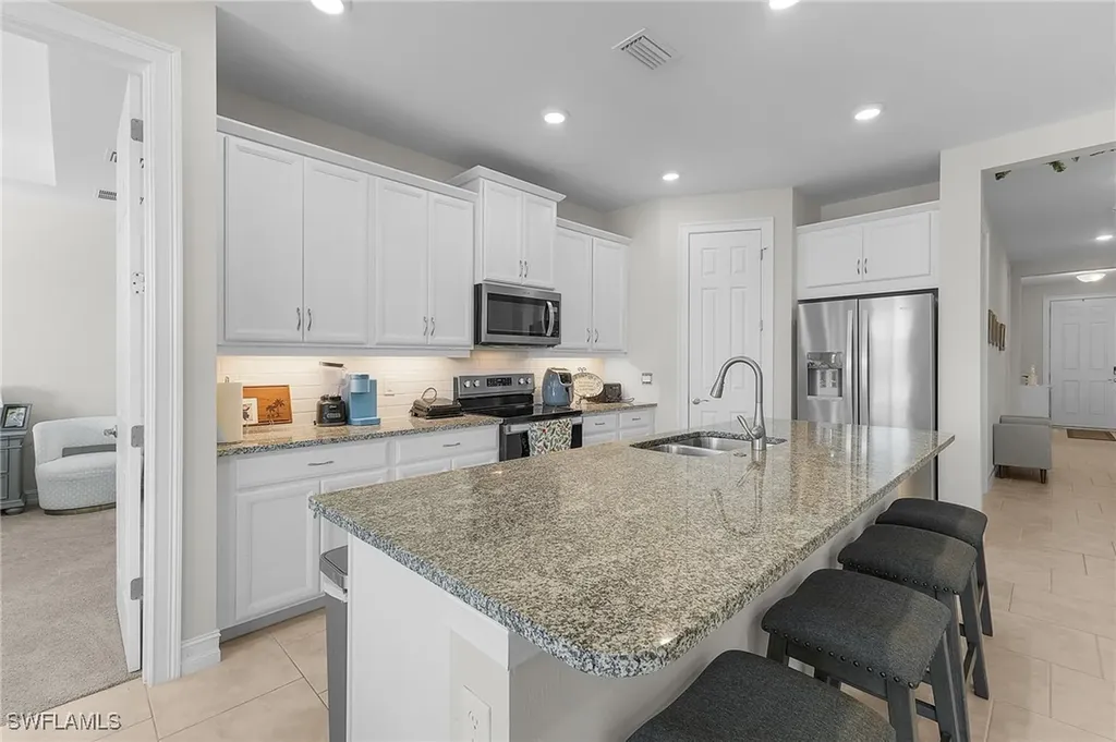 288 Spring Hill Lake Loop Cape Coral FL 33993