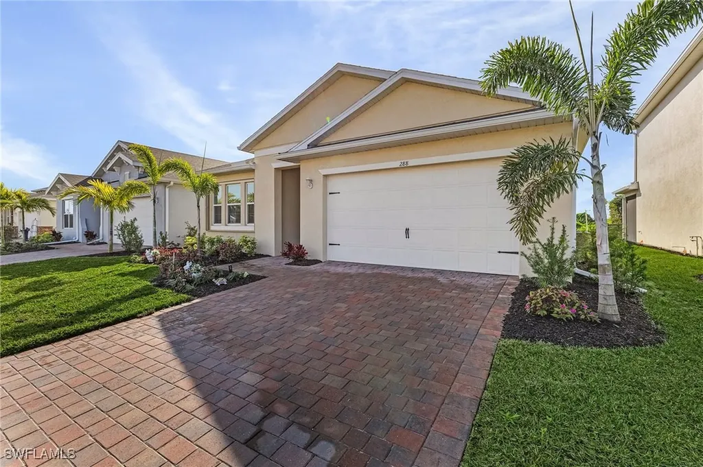288 Spring Hill Lake Loop Cape Coral FL 33993