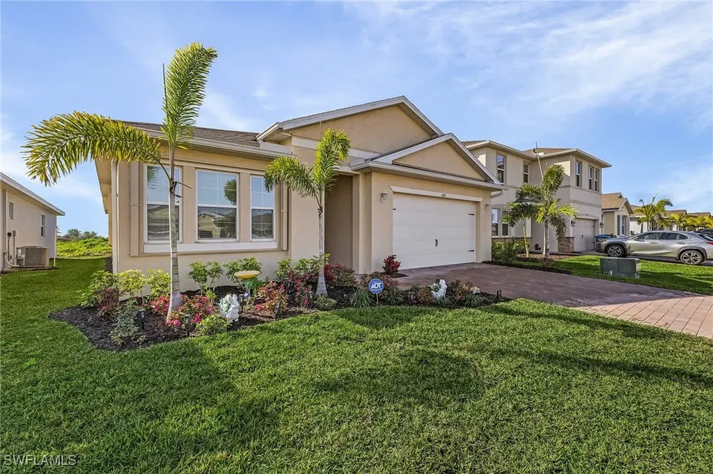 288 Spring Hill Lake Loop Cape Coral FL 33993