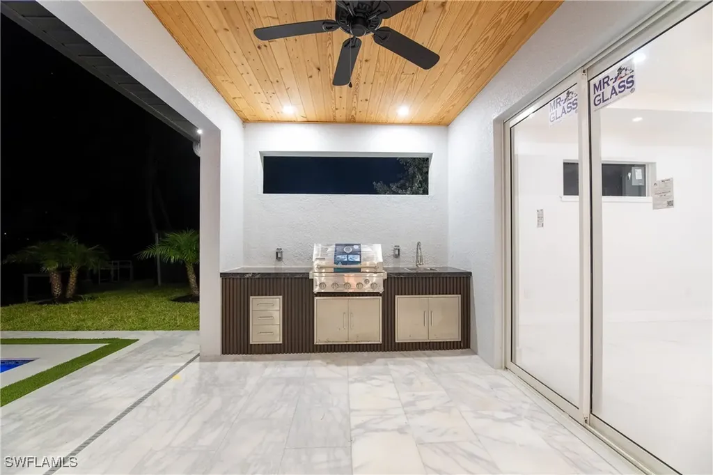 334 SW 21st Terrace Cape Coral FL 33991