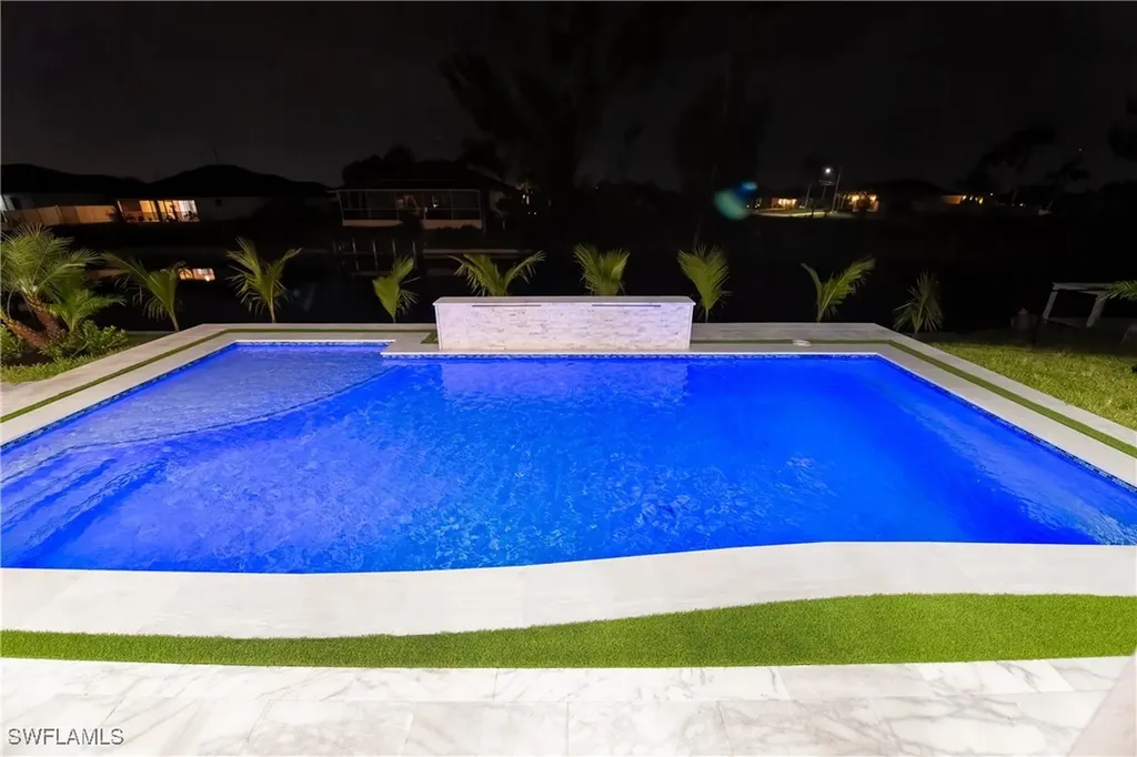 334 SW 21st Terrace Cape Coral FL 33991