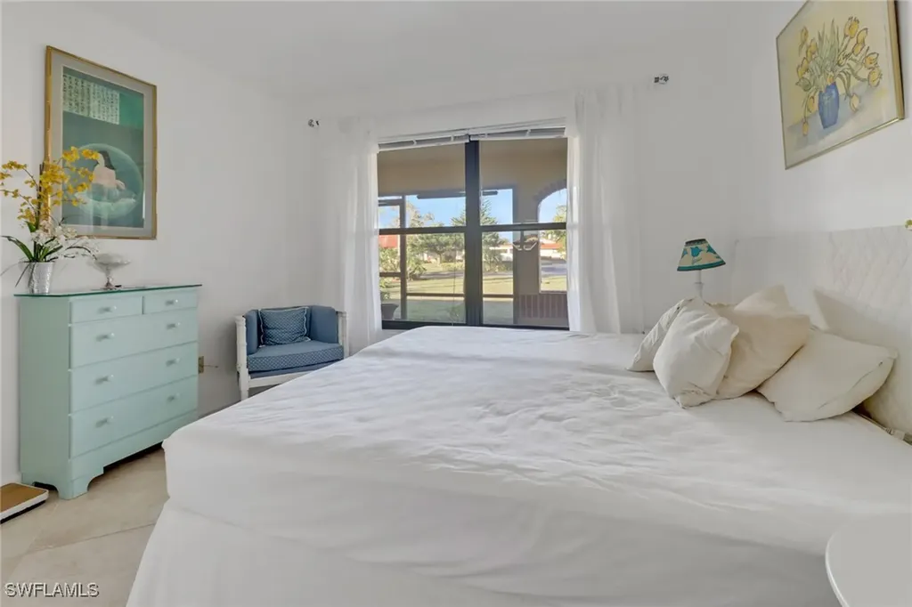 2066 Pine Isle Lane Naples FL 34112
