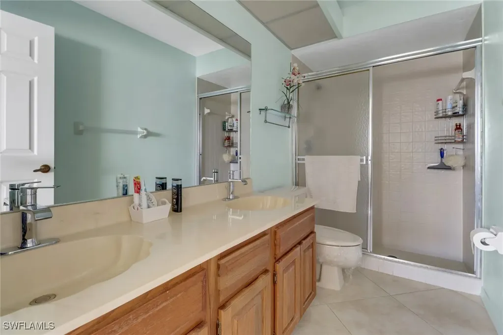 2066 Pine Isle Lane Naples FL 34112