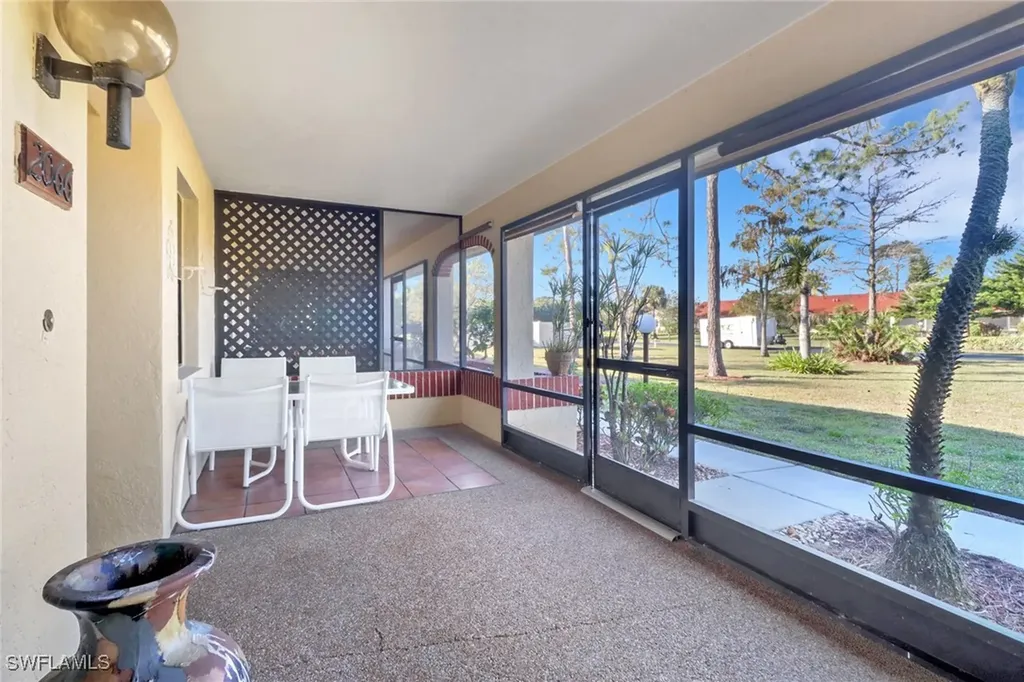 2066 Pine Isle Lane Naples FL 34112