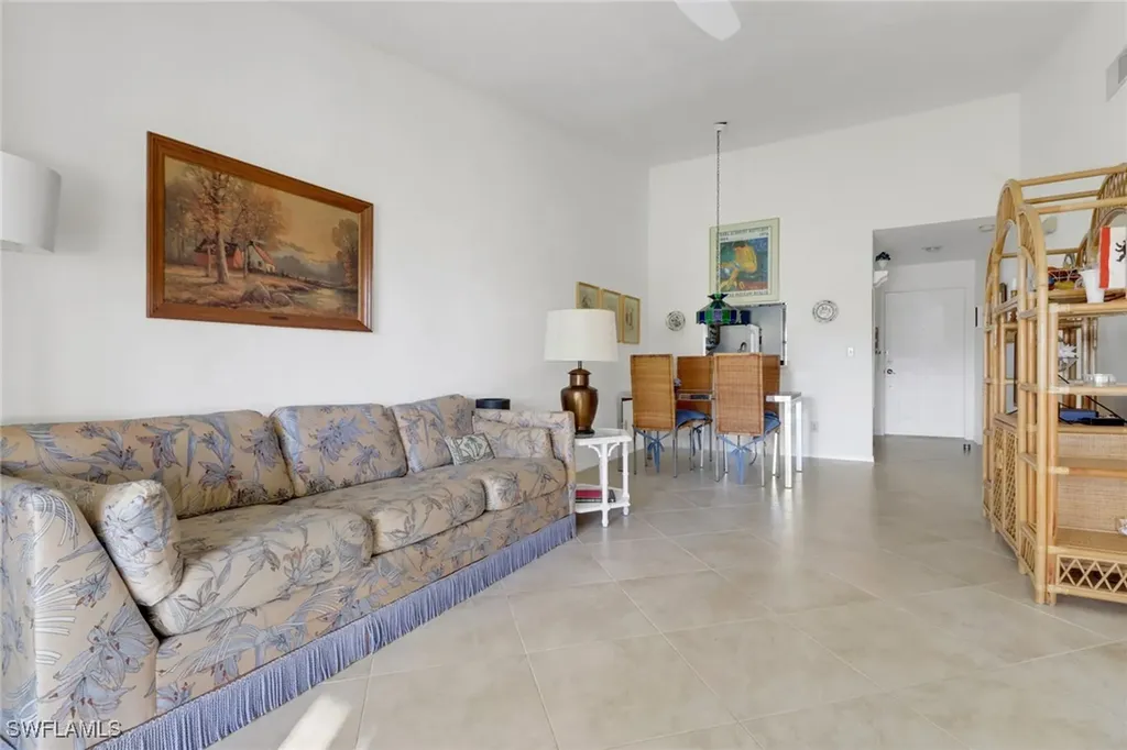 2066 Pine Isle Lane Naples FL 34112