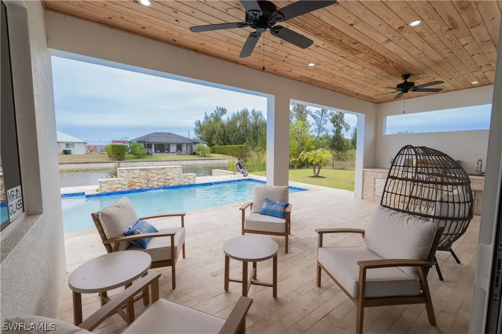 1528 SW 15th Avenue Cape Coral FL 33991