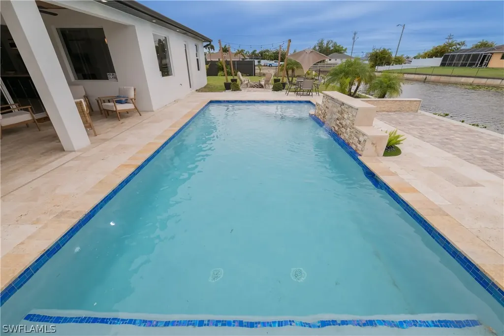 1528 SW 15th Avenue Cape Coral FL 33991