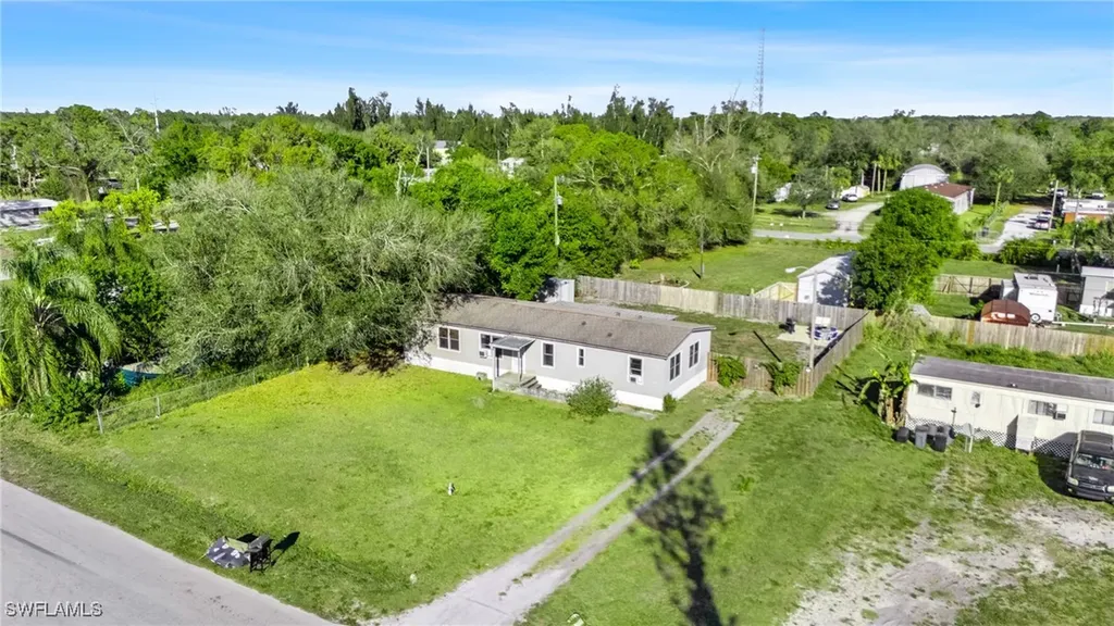 8405 Nault Road North Fort Myers FL 33917