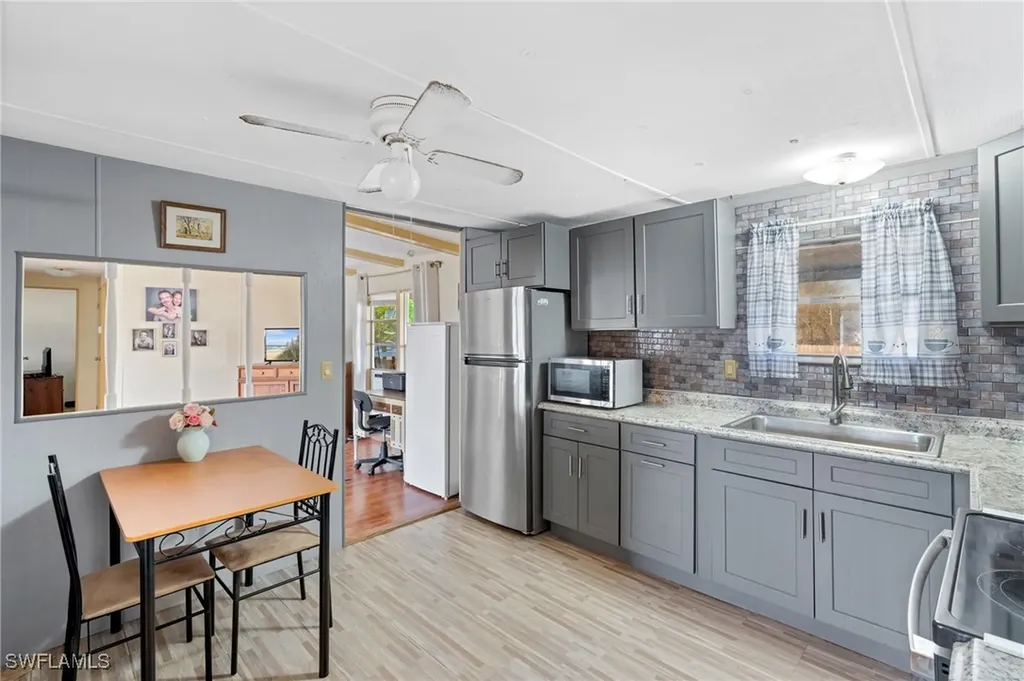 8405 Nault Road North Fort Myers FL 33917