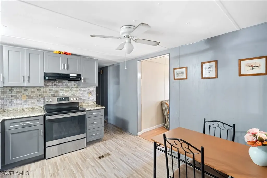 8405 Nault Road North Fort Myers FL 33917