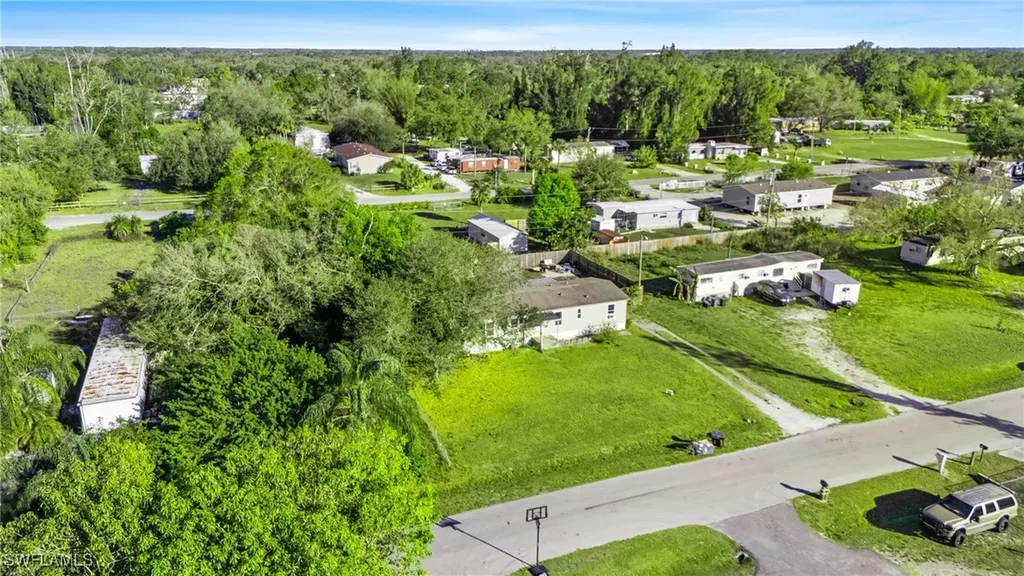 8405 Nault Road North Fort Myers FL 33917