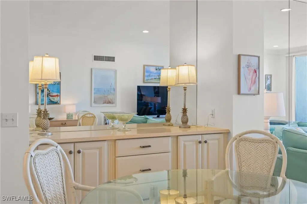 1212 Benjamin Franklin Drive Sarasota FL 34236