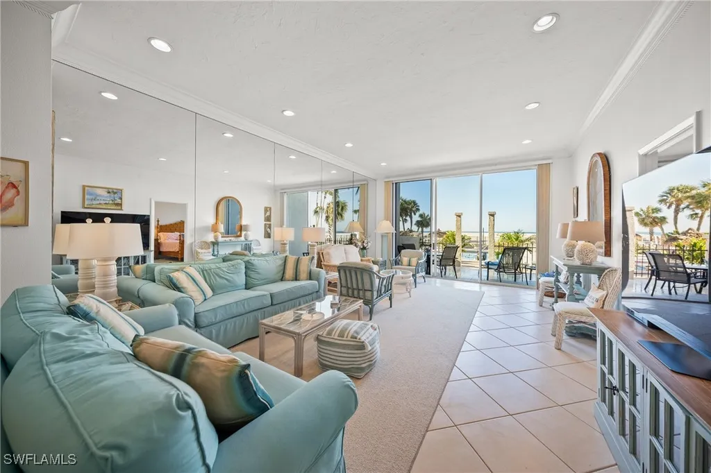 1212 Benjamin Franklin Drive Sarasota FL 34236