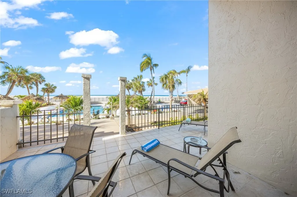 1212 Benjamin Franklin Drive Sarasota FL 34236