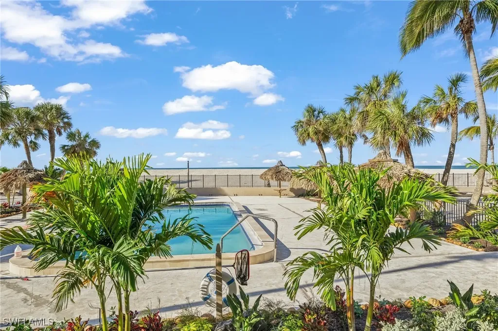 1212 Benjamin Franklin Drive Sarasota FL 34236