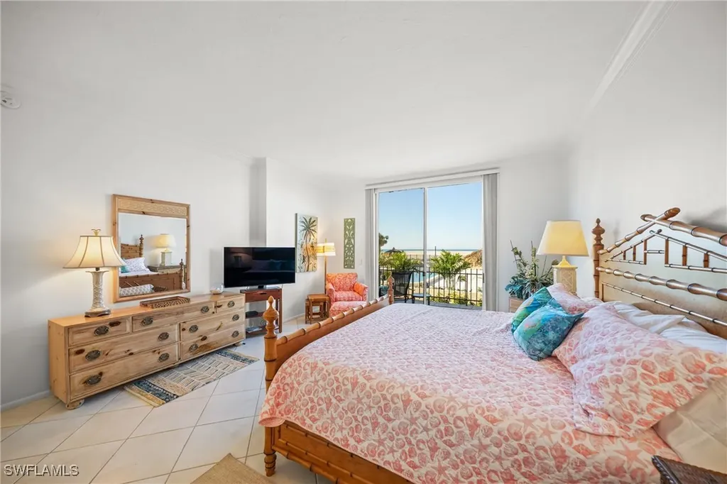 1212 Benjamin Franklin Drive Sarasota FL 34236