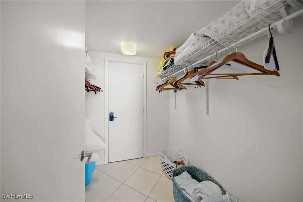 1212 Benjamin Franklin Drive Sarasota FL 34236