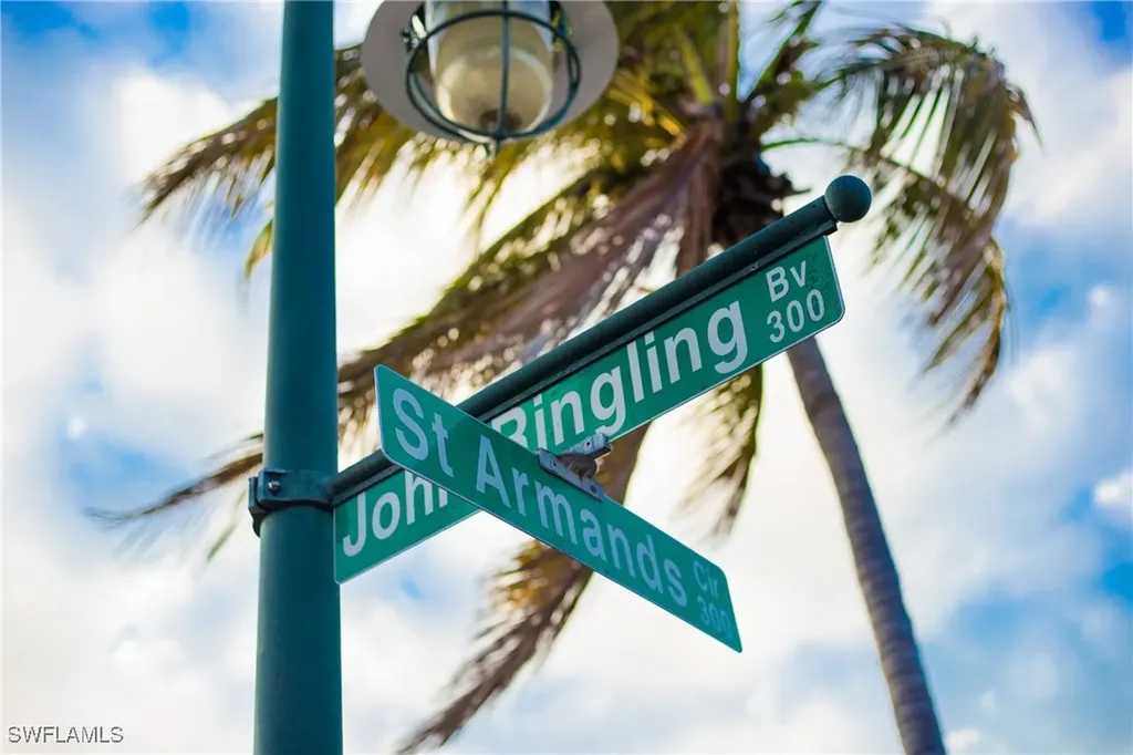 1212 Benjamin Franklin Drive Sarasota FL 34236