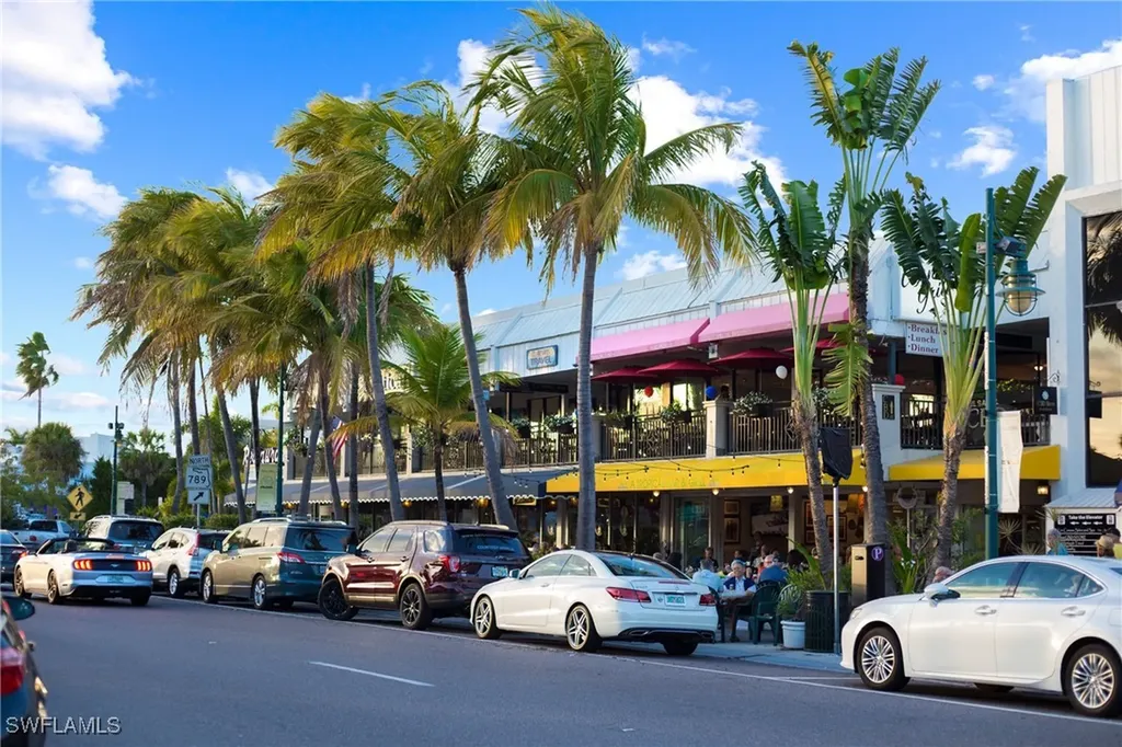 1212 Benjamin Franklin Drive Sarasota FL 34236