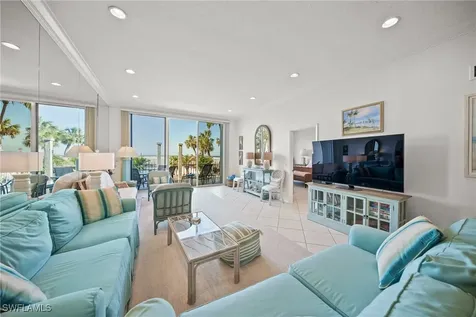1212 Benjamin Franklin Drive Sarasota FL 34236