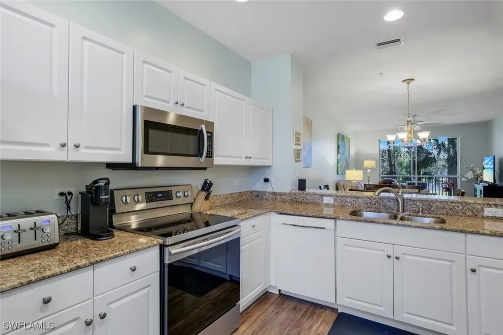 8267 Parkstone Place Naples FL 34120