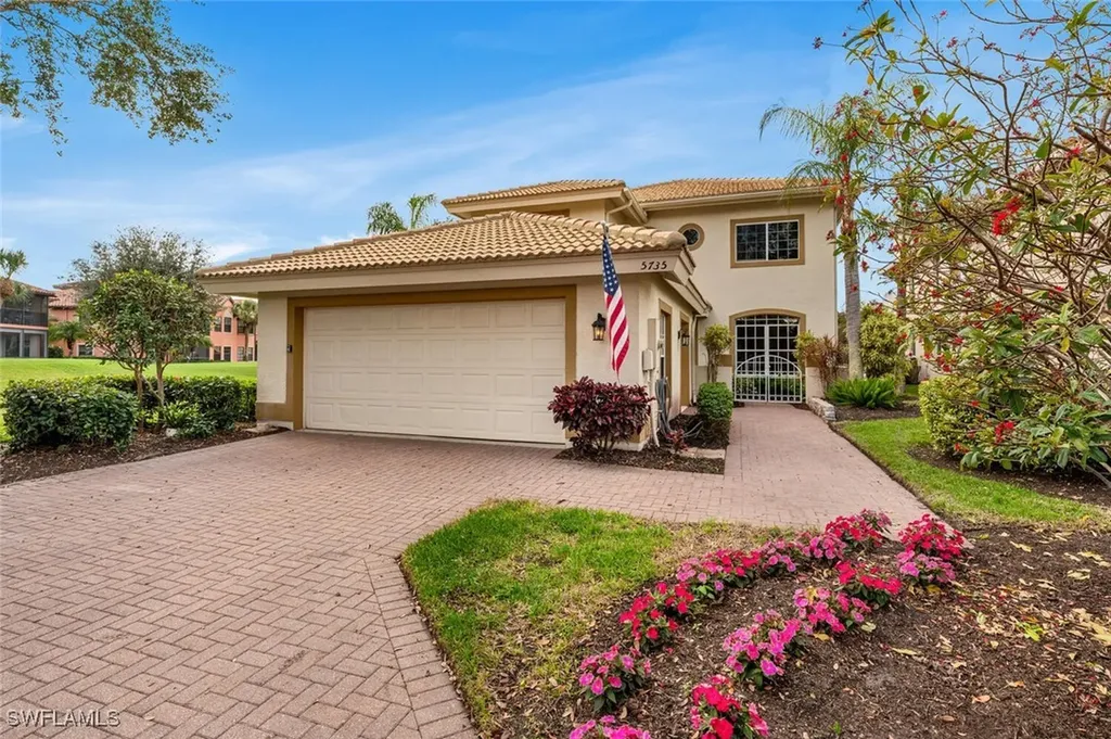 Naples FL, 5735 Persimmon Way