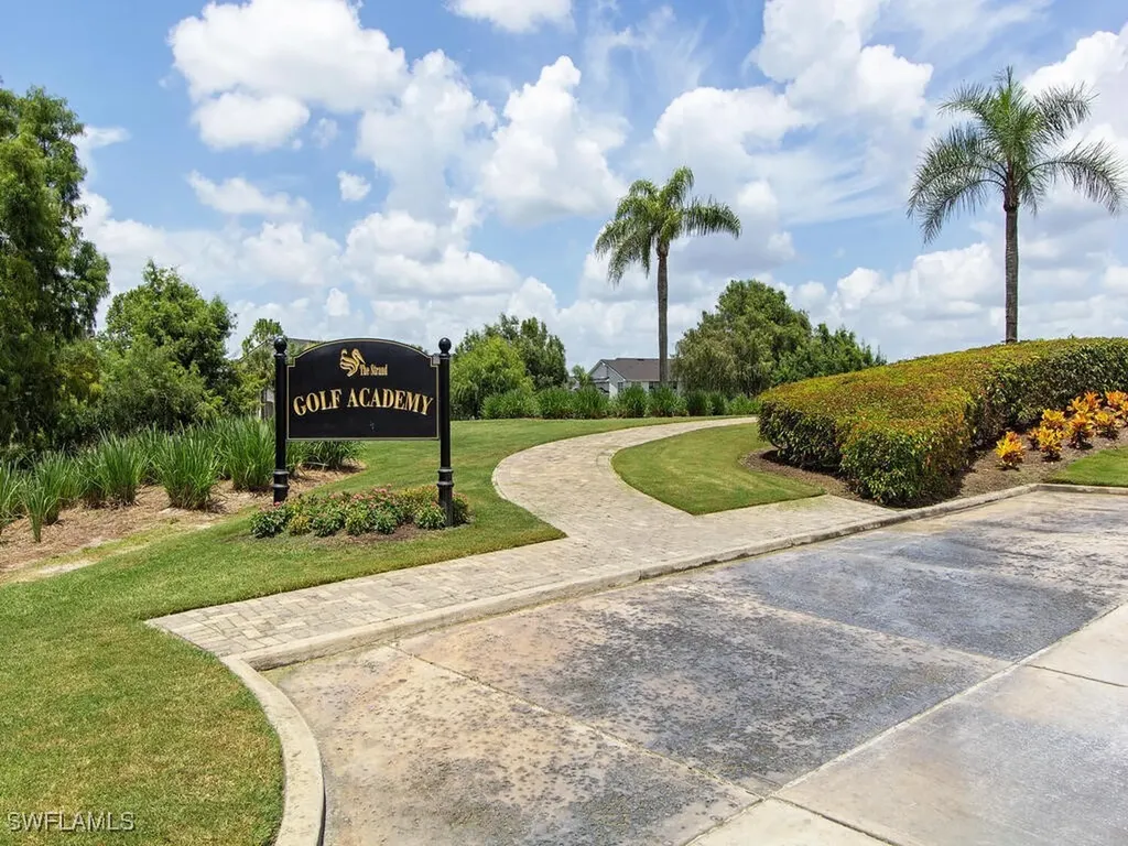 5735 Persimmon Way Naples FL 34110