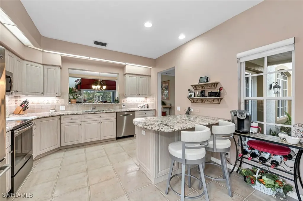 5735 Persimmon Way Naples FL 34110