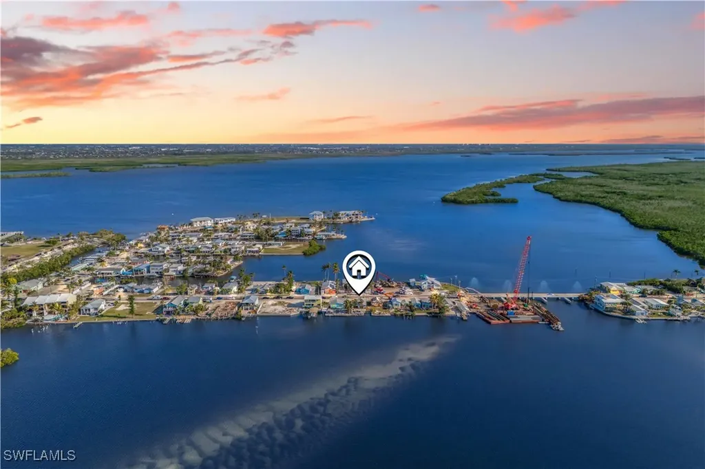 4742 Pine Island Road NW Matlacha FL 33993