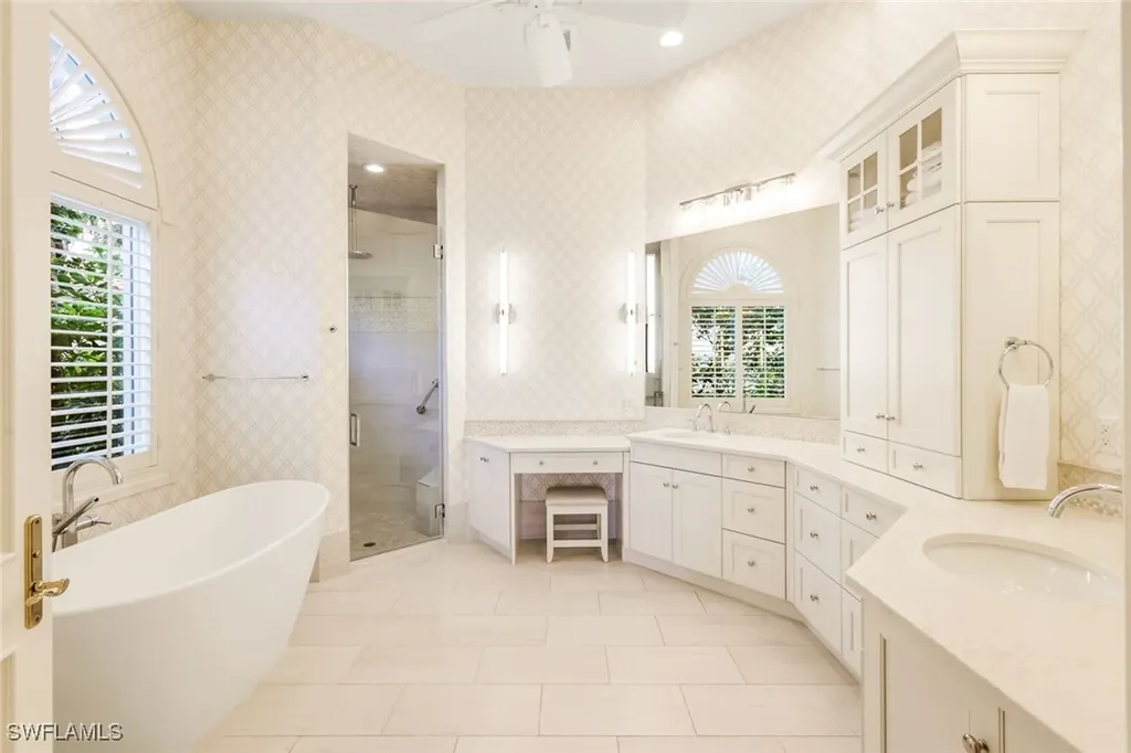 9854 Bay Meadow Estero FL 34135