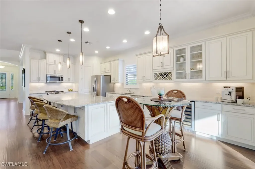 9368 Terresina Drive Naples FL 34119