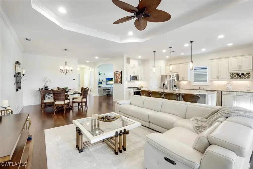 9368 Terresina Drive Naples FL 34119
