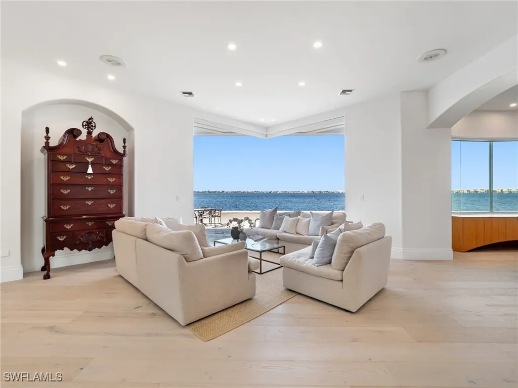 771 Cypress Lake Circle Fort Myers FL 33919