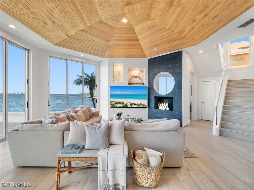 771 Cypress Lake Circle Fort Myers FL 33919