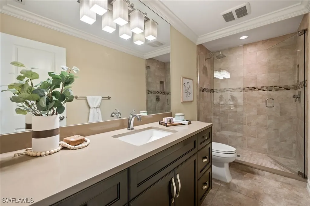 709 97th Avenue N Naples FL 34108
