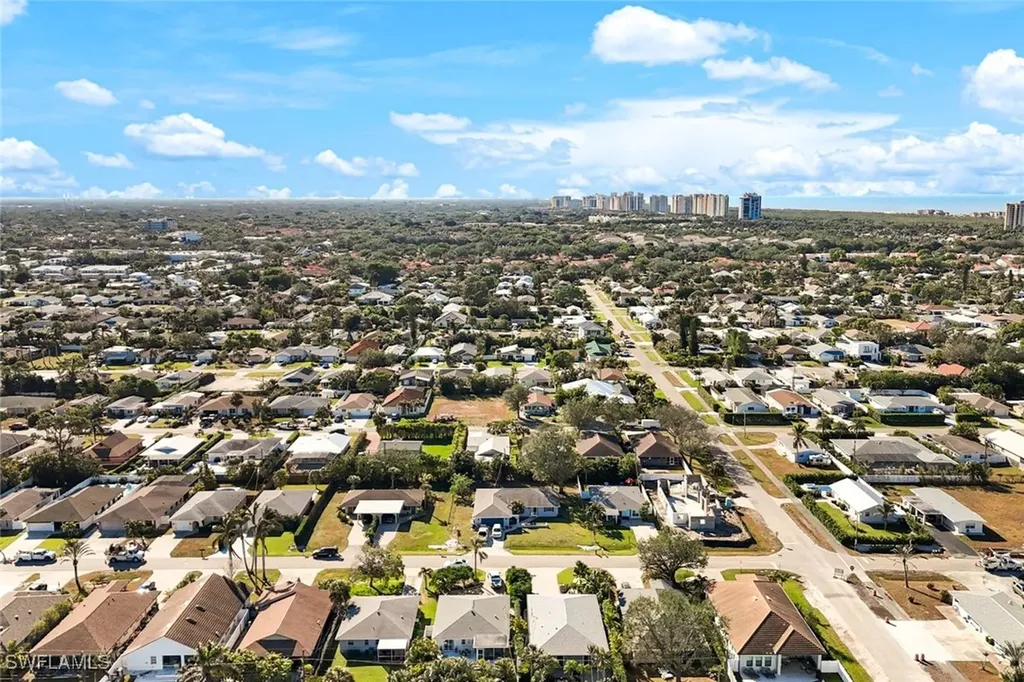 709 97th Avenue N Naples FL 34108