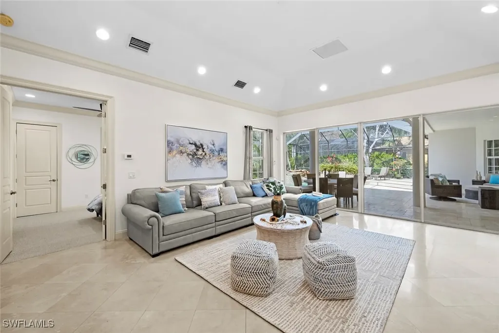 3040 Mona Lisa Boulevard Naples FL 34119