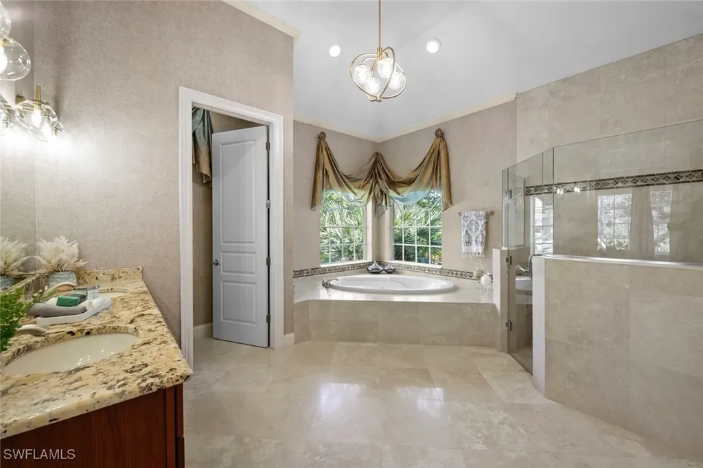 3040 Mona Lisa Boulevard Naples FL 34119