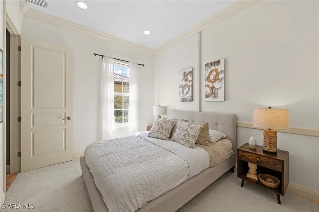 3040 Mona Lisa Boulevard Naples FL 34119