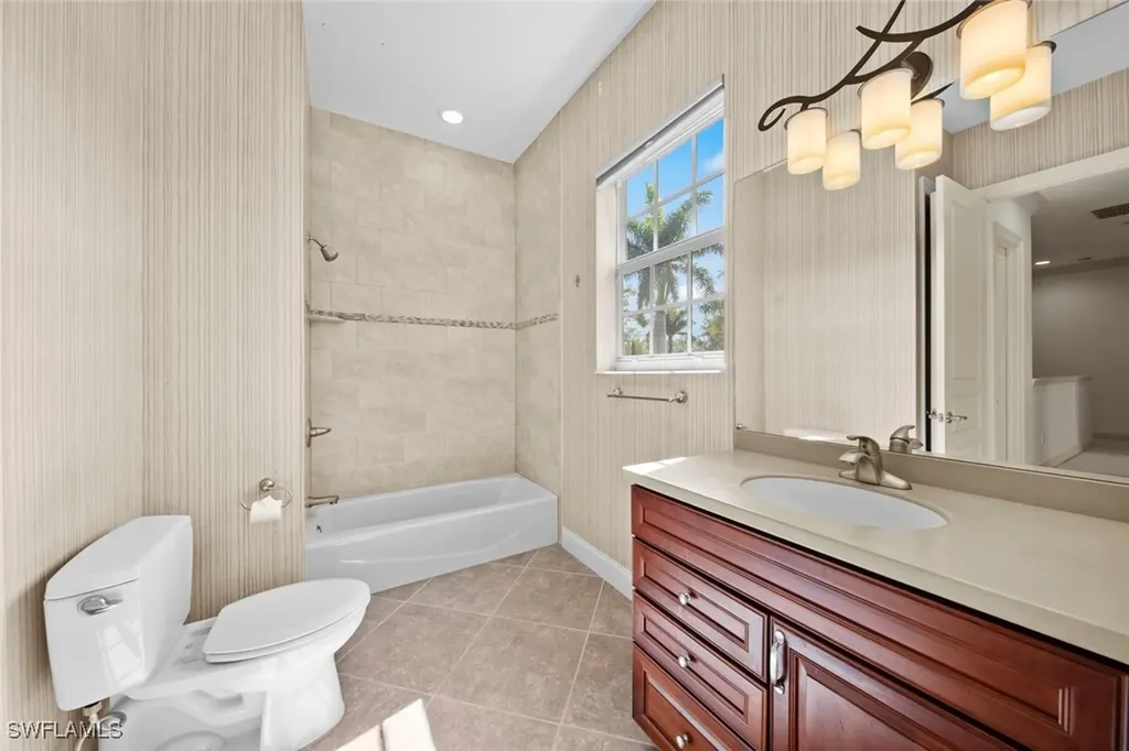 3040 Mona Lisa Boulevard Naples FL 34119