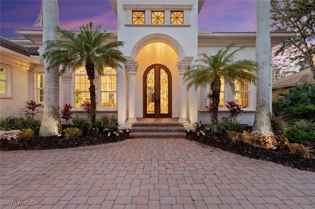 3040 Mona Lisa Boulevard Naples FL 34119