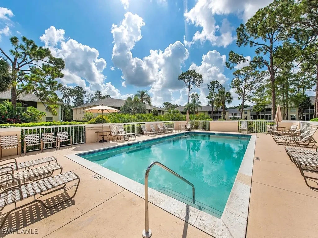 654 Squire Circle Naples FL 34104
