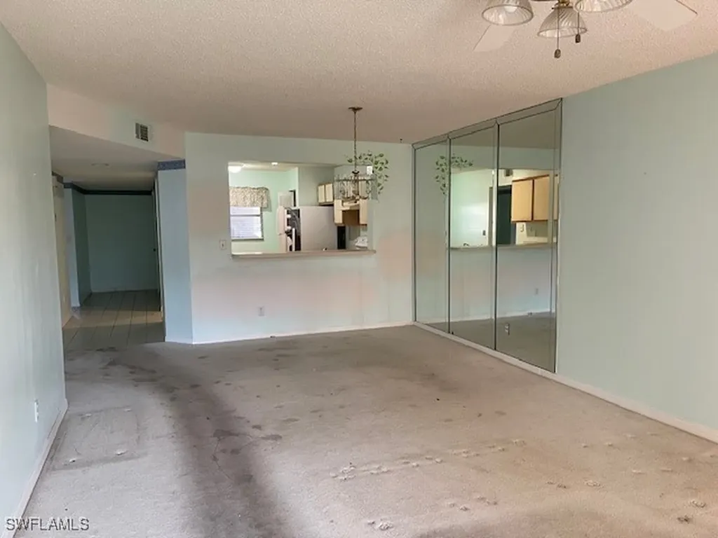 654 Squire Circle Naples FL 34104